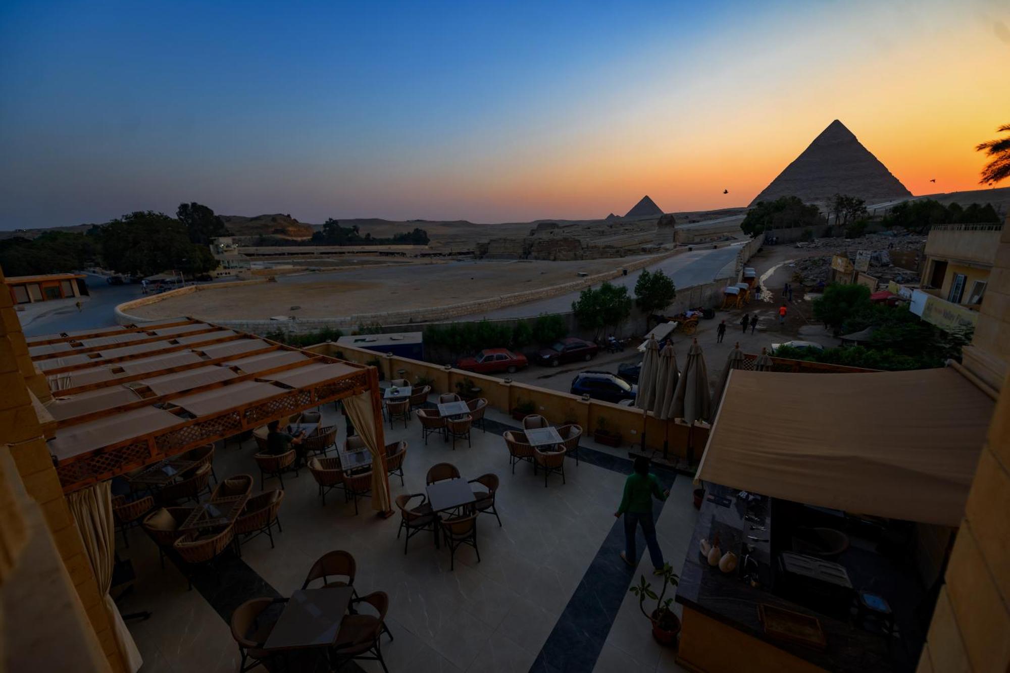 The Gate Hotel Front Pyramids & Sphinx View Kafret el-Gabal Exteriér fotografie