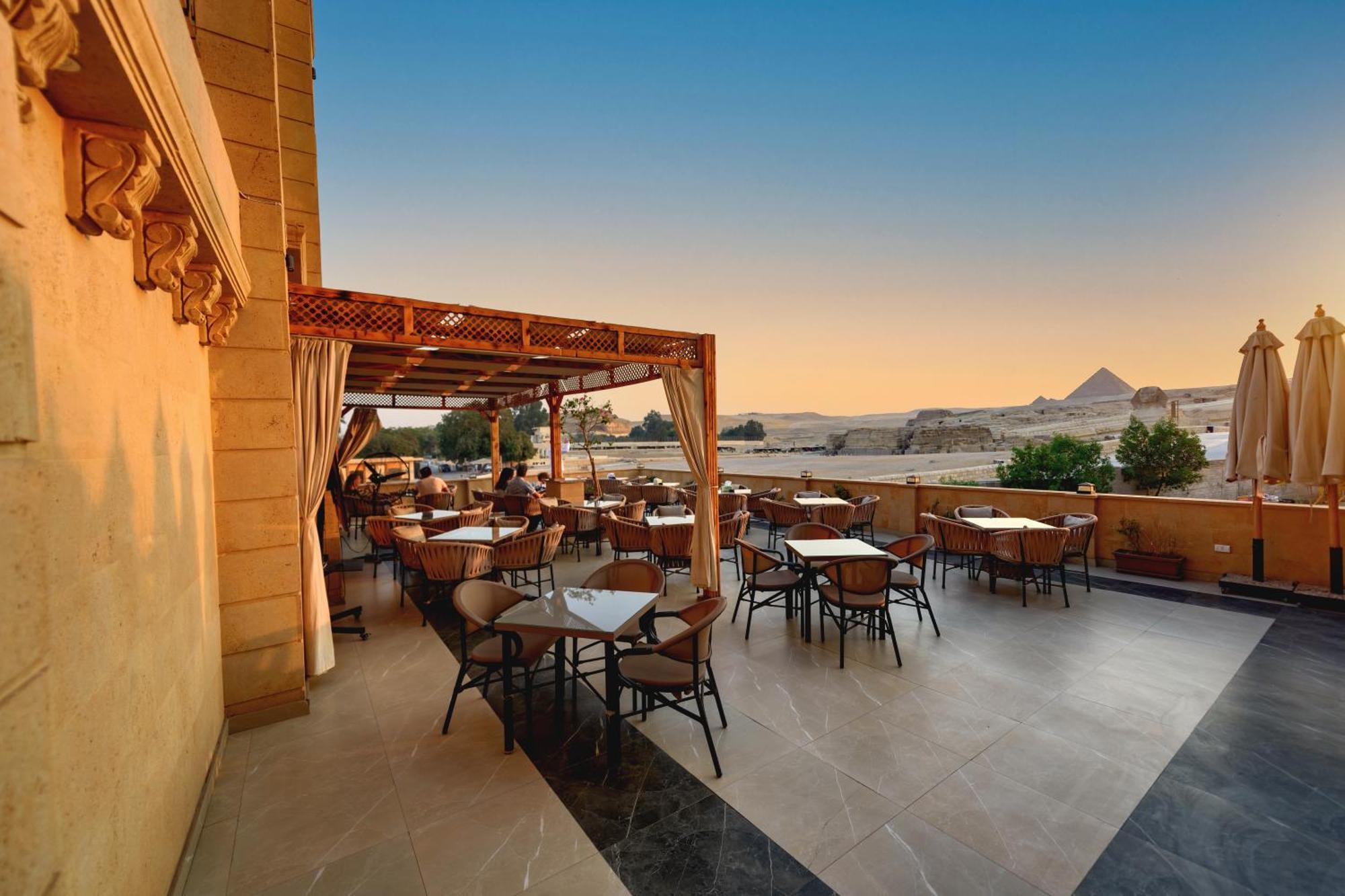 The Gate Hotel Front Pyramids & Sphinx View Kafret el-Gabal Exteriér fotografie