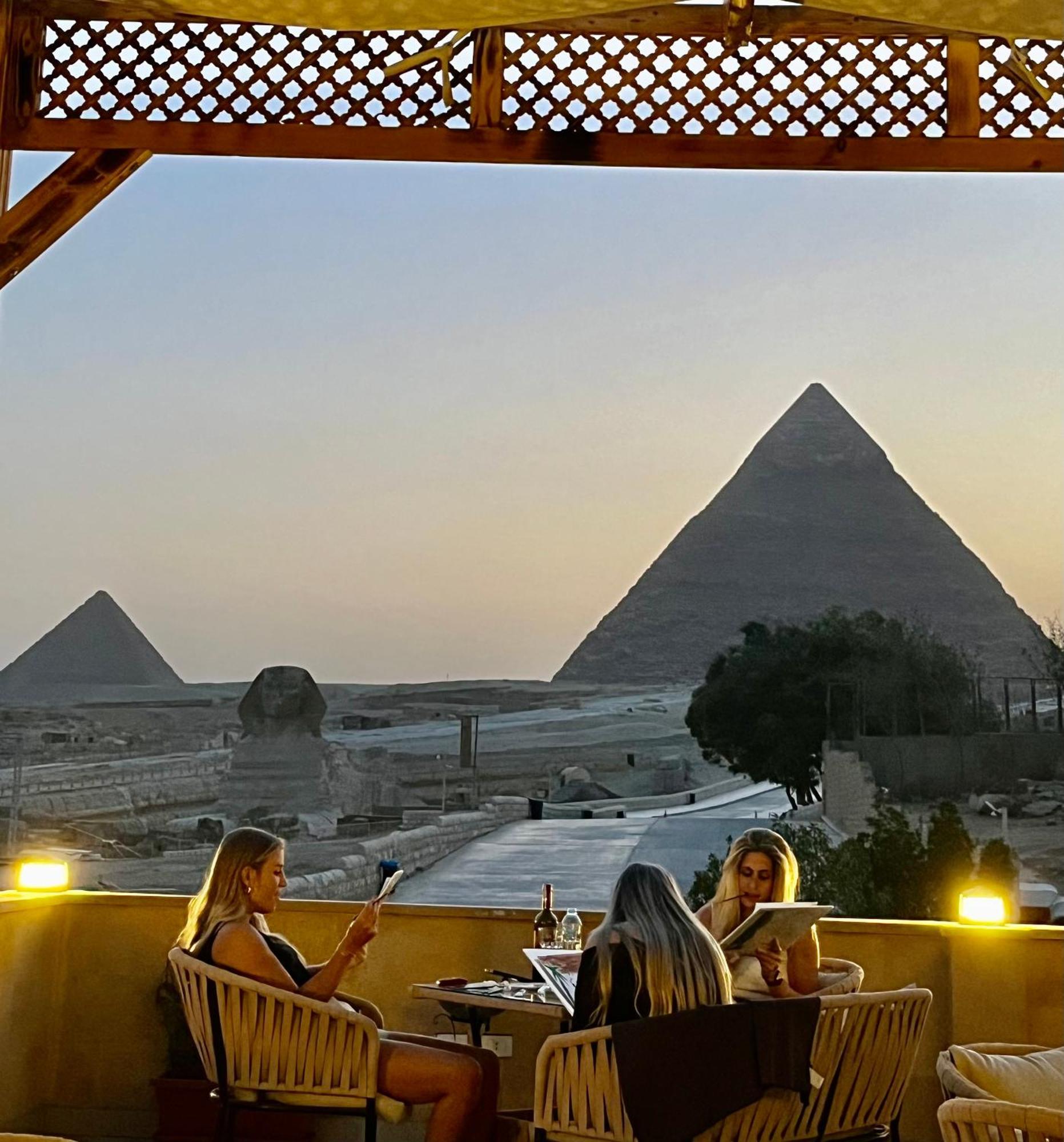 The Gate Hotel Front Pyramids & Sphinx View Kafret el-Gabal Exteriér fotografie
